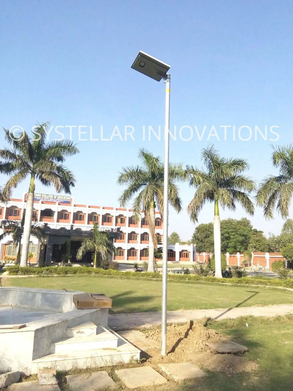All in One Solar Street Light 4